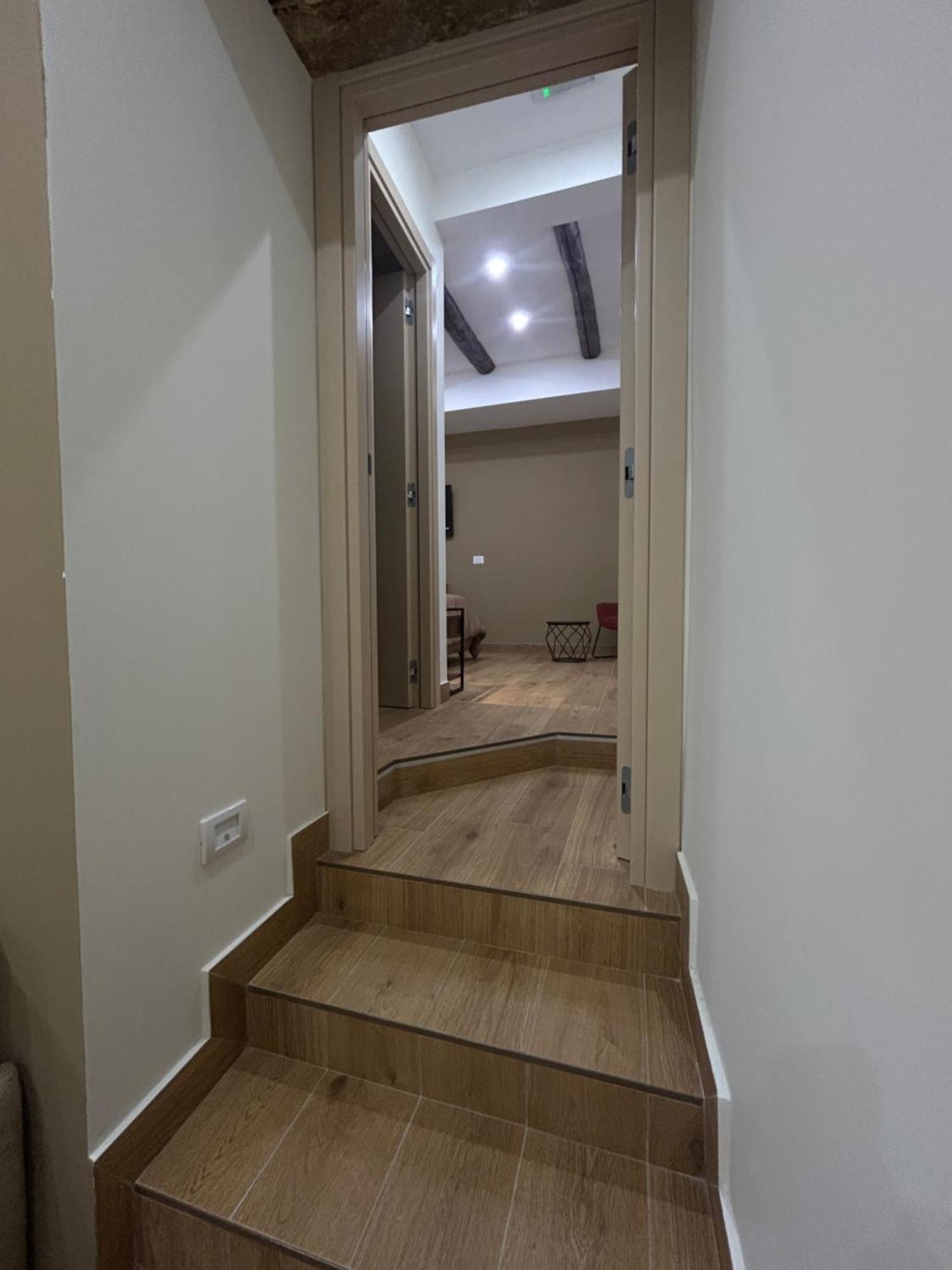 Somnia Luxury Rooms Napoli Esterno foto