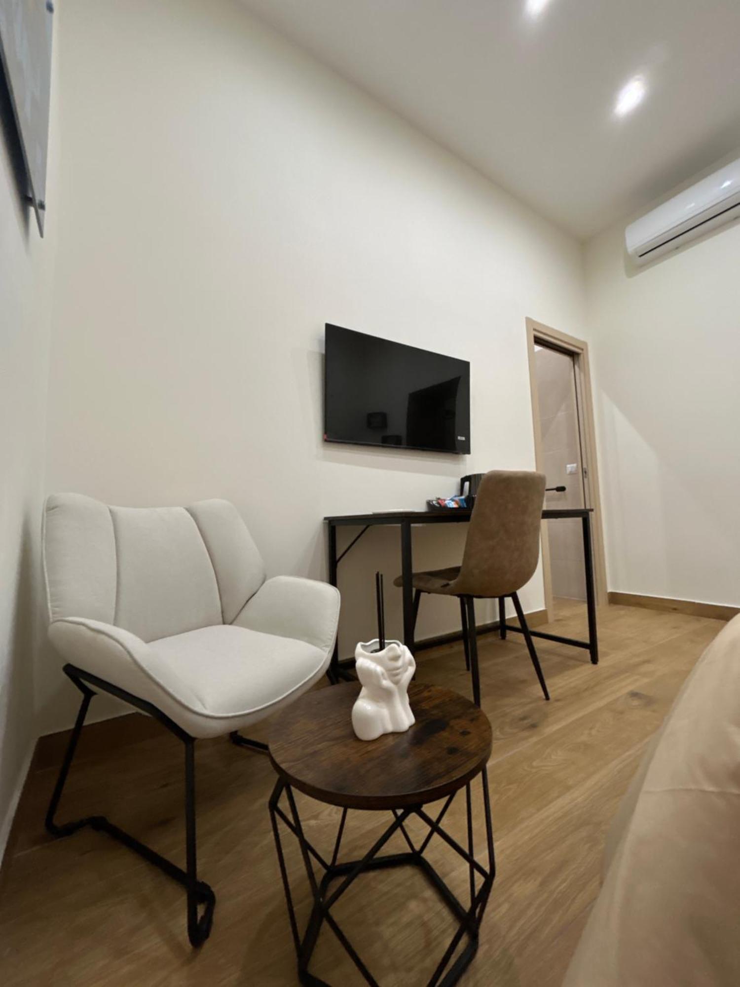 Somnia Luxury Rooms Napoli Esterno foto