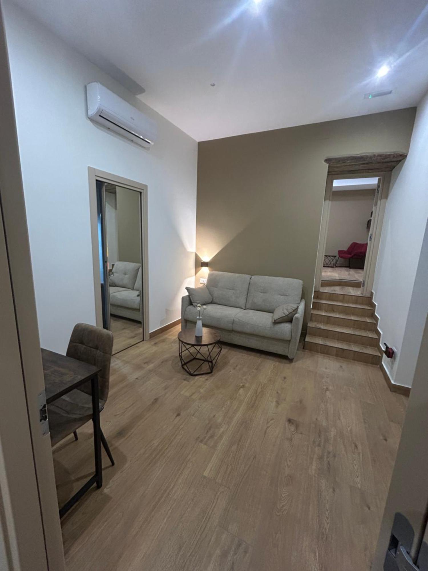 Somnia Luxury Rooms Napoli Esterno foto