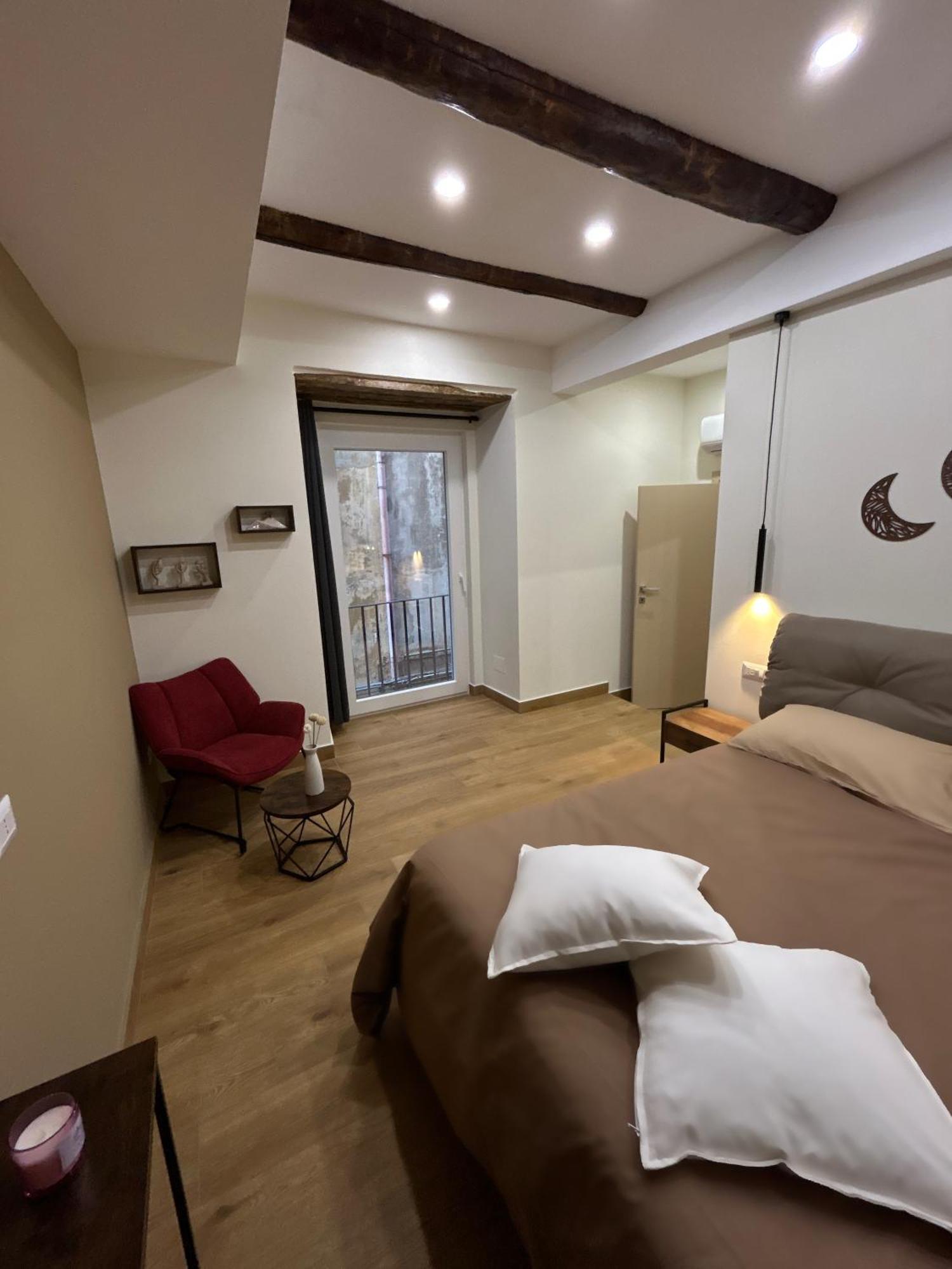 Somnia Luxury Rooms Napoli Esterno foto