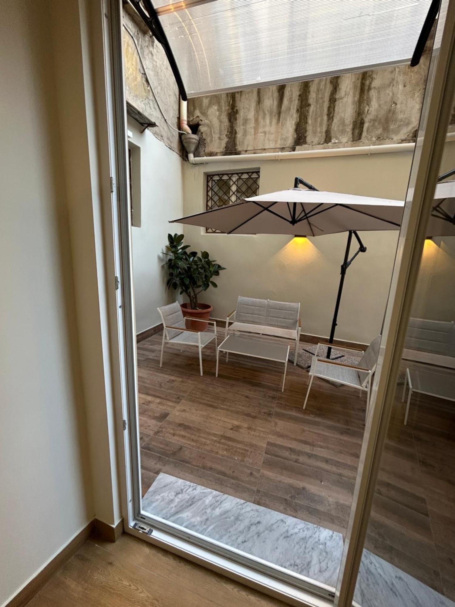 Somnia Luxury Rooms Napoli Esterno foto