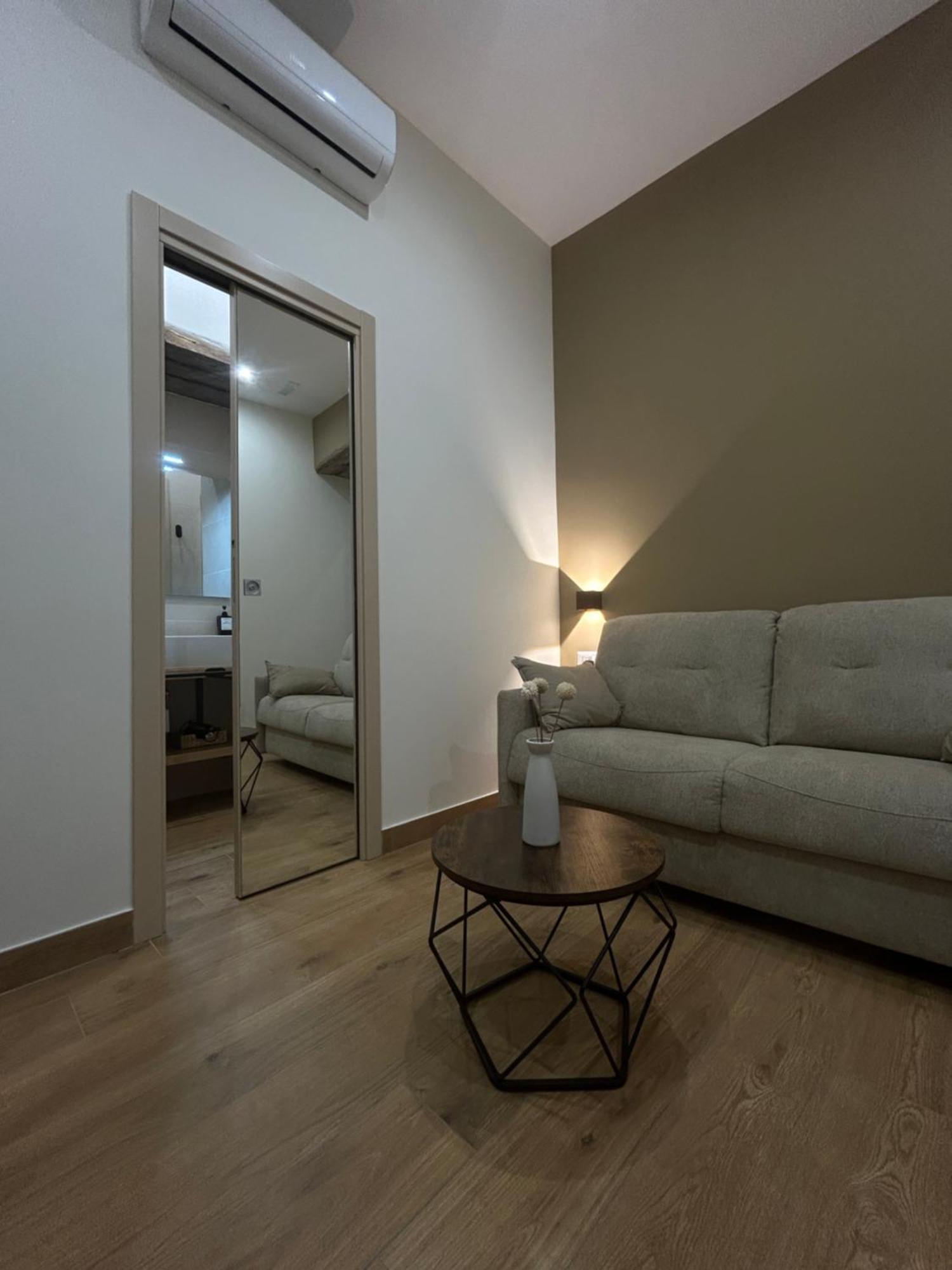 Somnia Luxury Rooms Napoli Esterno foto
